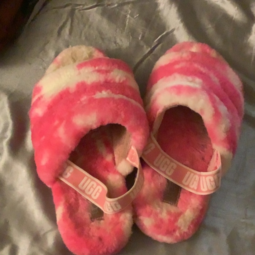 UGG fluff yeah slides